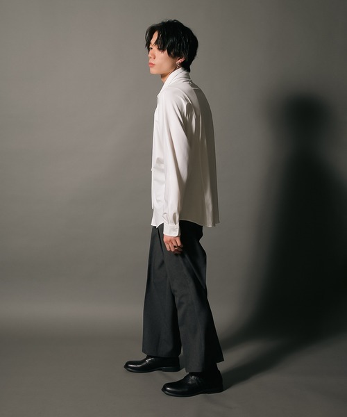 UNIIT(ユニット)の「【UNIIT/ユニット】ポリストレッチ ドルマンスリーブ シャツ ボウタイ付き ネクタイ付き セットアイテム 韓国ファッション モードファッション キレイ目(シャツ/ブラウス・メンズ・ブルー/チャコールグレー/ホワイト・MEDIUM/LARGE)」の5枚目の写真