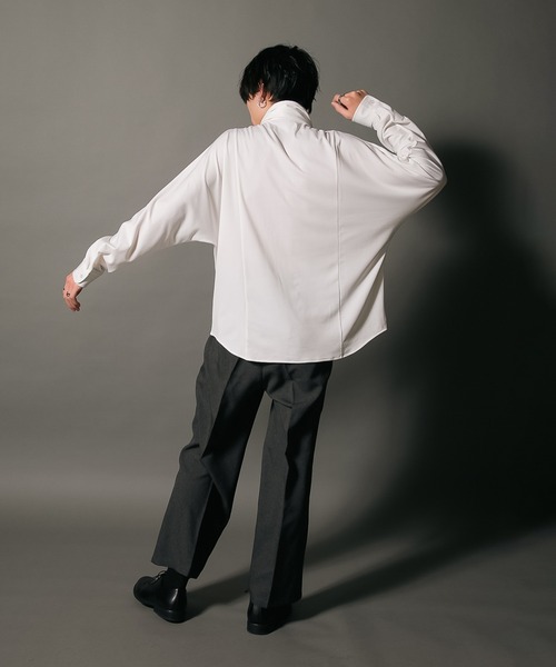 UNIIT(ユニット)の「【UNIIT/ユニット】ポリストレッチ ドルマンスリーブ シャツ ボウタイ付き ネクタイ付き セットアイテム 韓国ファッション モードファッション キレイ目(シャツ/ブラウス・メンズ・ブルー/チャコールグレー/ホワイト・MEDIUM/LARGE)」の6枚目の写真
