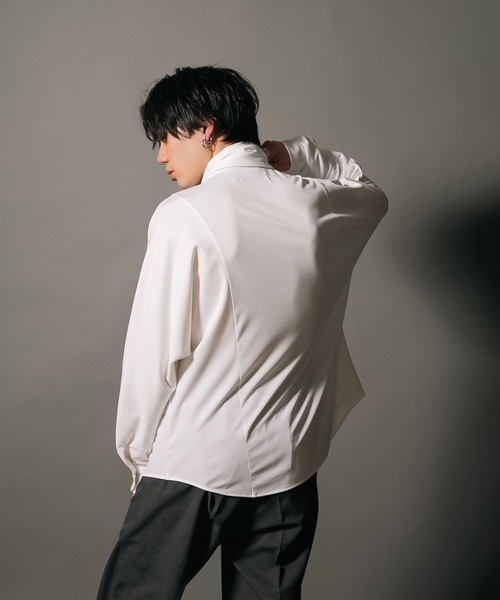 UNIIT(ユニット)の「【UNIIT/ユニット】ポリストレッチ ドルマンスリーブ シャツ ボウタイ付き ネクタイ付き セットアイテム 韓国ファッション モードファッション キレイ目(シャツ/ブラウス・メンズ・ブルー/チャコールグレー/ホワイト・MEDIUM/LARGE)」の10枚目の写真