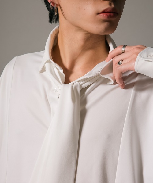 UNIIT(ユニット)の「【UNIIT/ユニット】ポリストレッチ ドルマンスリーブ シャツ ボウタイ付き ネクタイ付き セットアイテム 韓国ファッション モードファッション キレイ目(シャツ/ブラウス・メンズ・ブルー/チャコールグレー/ホワイト・MEDIUM/LARGE)」の13枚目の写真
