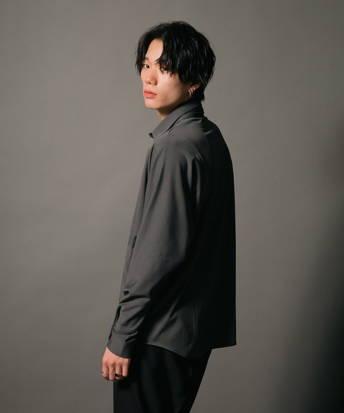 UNIIT(ユニット)の「【UNIIT/ユニット】ポリストレッチ ドルマンスリーブ シャツ ボウタイ付き ネクタイ付き セットアイテム 韓国ファッション モードファッション キレイ目(シャツ/ブラウス・メンズ・ブルー/チャコールグレー/ホワイト・MEDIUM/LARGE)」の21枚目の写真