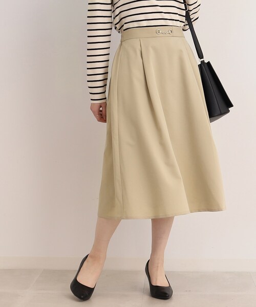 DRESKIP（ドレスキップ）の「◆ビット付きタックフレアスカート（スカート・レディース・サンドベージュ/ブラック/レモンイエロー・02/03）」の3枚目の写真