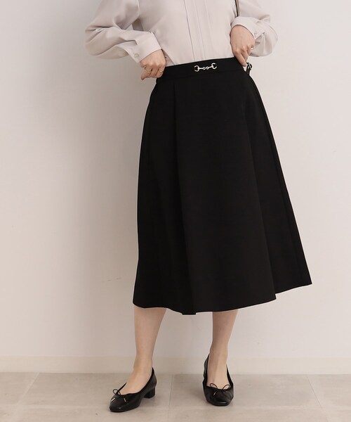 DRESKIP（ドレスキップ）の「◆ビット付きタックフレアスカート（スカート・レディース・サンドベージュ/ブラック/レモンイエロー・02/03）」の2枚目の写真