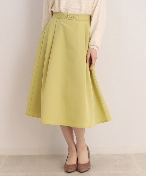 DRESKIP（ドレスキップ）の「◆ビット付きタックフレアスカート（スカート・レディース・サンドベージュ/ブラック/レモンイエロー・02/03）」の4枚目の写真