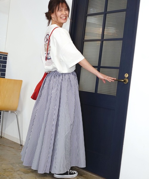 CORNERS（コーナーズ）の「ギンガムチェックフレアマキシスカート（スカート・レディース・ブラック/ライトベージュ/ネイビー・M）」の14枚目の写真