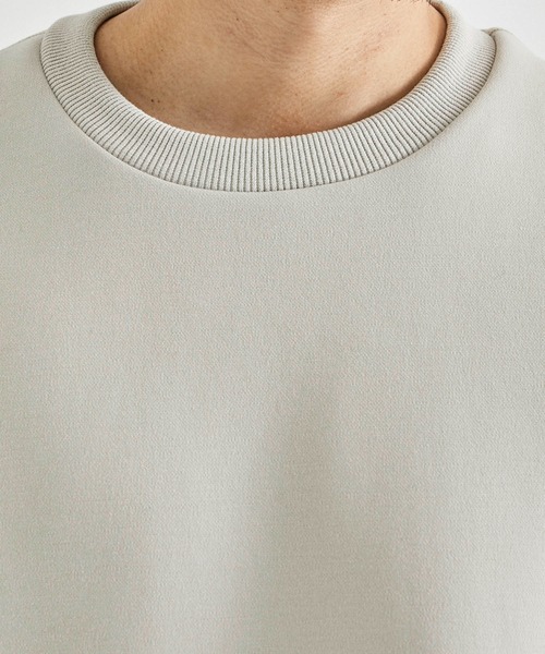 UNITED TOKYO（ユナイテッドトウキョウ）の「Aeroダンボールクルーネックスウェット｜ユニセックス（スウェット・メンズ・グレイッシュブルー/ブラック/パープル/オフホワイト・1/2）」の8枚目の写真