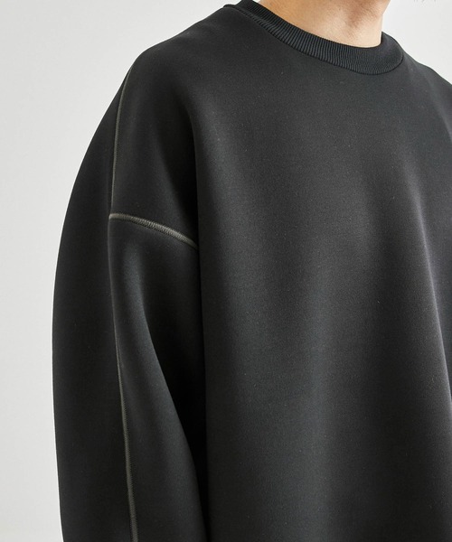 UNITED TOKYO（ユナイテッドトウキョウ）の「Aeroダンボールクルーネックスウェット｜ユニセックス（スウェット・メンズ・グレイッシュブルー/ブラック/パープル/オフホワイト・1/2）」の17枚目の写真