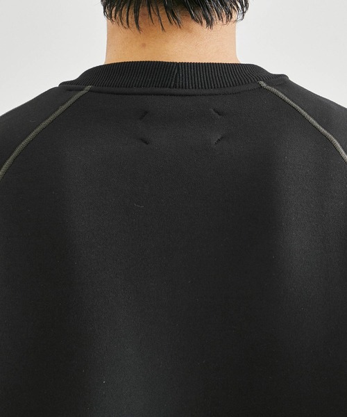 UNITED TOKYO（ユナイテッドトウキョウ）の「Aeroダンボールクルーネックスウェット｜ユニセックス（スウェット・メンズ・グレイッシュブルー/ブラック/パープル/オフホワイト・1/2）」の18枚目の写真