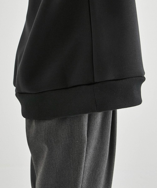 UNITED TOKYO（ユナイテッドトウキョウ）の「Aeroダンボールクルーネックスウェット｜ユニセックス（スウェット・メンズ・グレイッシュブルー/ブラック/パープル/オフホワイト・1/2）」の20枚目の写真