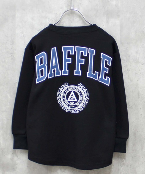 THE CASUAL（カジュアル）の「選べる16カラーちょいビッグトレーナー（スウェット・キッズ・チャコール/ダークグリーン系1/ブラック/グレー系2/ネイビー系/ダークグリーン/ブラック系/グレー系1/オフホワイト/ベージュ/杢グレー/グレー系/ダークグリーン系/ダークネイビー/グレー系3/ベージュ系・130cm/110cm/150cm/140cm/160cm/120cm）」の5枚目の写真