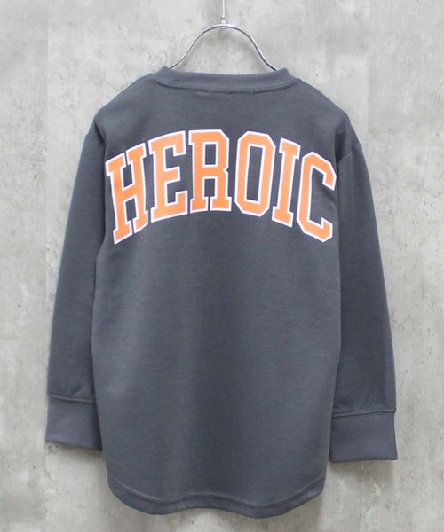 THE CASUAL（カジュアル）の「選べる16カラーちょいビッグトレーナー（スウェット・キッズ・チャコール/ダークグリーン系1/ブラック/グレー系2/ネイビー系/ダークグリーン/ブラック系/グレー系1/オフホワイト/ベージュ/杢グレー/グレー系/ダークグリーン系/ダークネイビー/グレー系3/ベージュ系・130cm/110cm/150cm/140cm/160cm/120cm）」の7枚目の写真