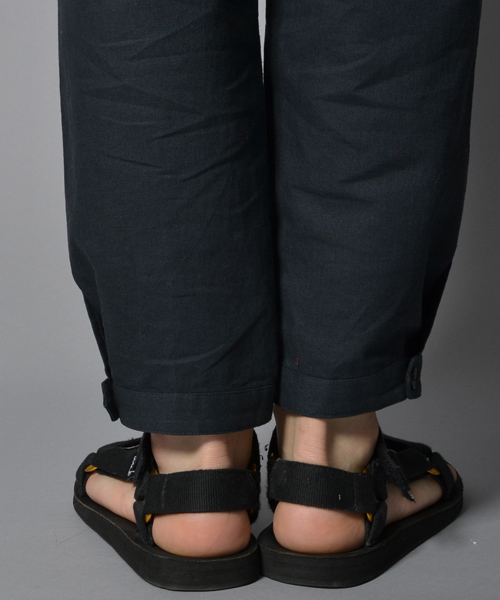 AMERICAN RAG CIE（アメリカンラグシー）の「AMERICAN RAG CIE 2タックワイドテーパードパンツ【WEB限定】（その他パンツ・メンズ・ブラウン/ネイビー/ブラック/ライトベージュ・1/3/2）」の13枚目の写真