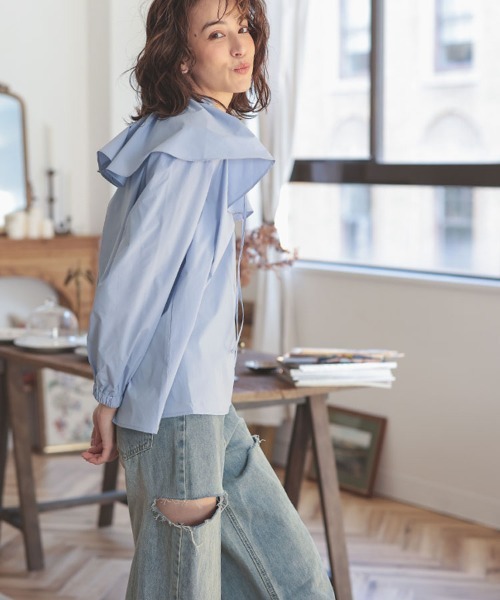 DONOBAN（ドノバン）の「ラッフルカラーブラウス（シャツ/ブラウス・レディース・ブルー/ホワイト/ネイビー・F）」の9枚目の写真