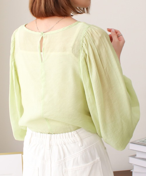 Social GIRL(ソーシャルガール)の「シアーボリュームスリーブブラウス(シャツ/ブラウス・レディース・グリーン/グレイッシュベージュ/ブラック/オフホワイト・M)」の8枚目の写真