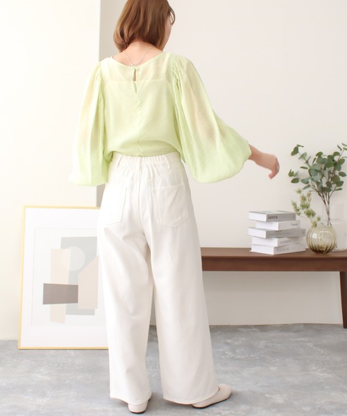 Social GIRL(ソーシャルガール)の「シアーボリュームスリーブブラウス(シャツ/ブラウス・レディース・グリーン/グレイッシュベージュ/ブラック/オフホワイト・M)」の19枚目の写真