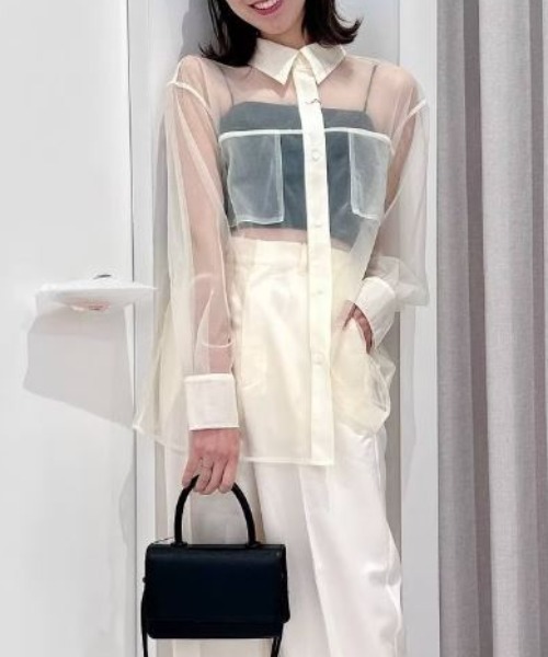 FOREVER 21（フォーエバー トゥエンティーワン）の「メッシュシアーシャツ（シャツ/ブラウス・レディース・ピンク/ブルー/グリーン/ホワイト/ブラック/グレー・FREE）」の2枚目の写真