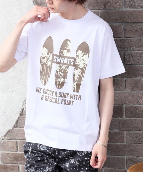 ARCADE（アーケード）の「サーフデザイン 半袖クルーネック プリントTシャツ DORE.H（Tシャツ/カットソー・メンズ・サックスブルー系2/ブラック系その他/ホワイト系その他3/ピンク系その他3/イエロー系その他3/ホワイト系その他2/ブラック系その他2/ホワイト系その他/ブラック系その他3/サックスブルー系/イエロー系その他/ピンク系その他2・LL/L/M）」の4枚目の写真