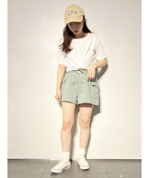 GAP（ギャップ）の「ヴィンテージ ソフト カーゴショートパンツ（カーゴパンツ・レディース・ライトグレー/グリーン/ブラック/その他・XS/S/M/L/XXS）」の6枚目の写真