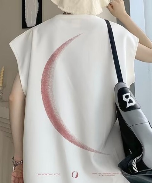 .KOM(ドットコム)の「『.KOM/ドットケーオーエム』フロントロゴノンスリーブTEE 【CN】(Tシャツ/カットソー・メンズ・グレー/ブラック/ホワイト・FREE)」の2枚目の写真