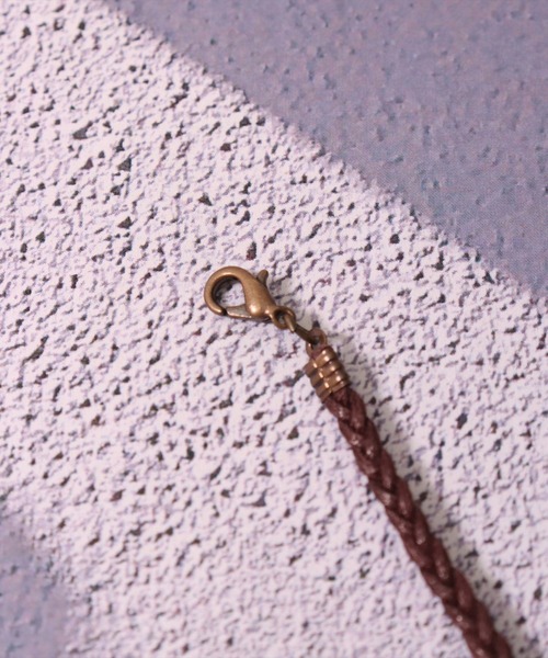 BAYBLO（ベイブロ）の「(BB)【ユニセックス】ピースマーク ロウ引き 3つ編み アンクレット（アンクレット・メンズ・ブラウン/ダークグリーン/ネイビー/ブラック/ベージュ・FREE）」の13枚目の写真