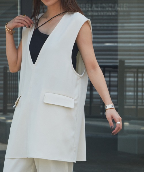 COLONY 2139（コロニートゥーワンスリーナイン）の「深Vネックポケット付きベスト（ベスト・レディース・アイボリー/ミント/ブラック・FREE）」の4枚目の写真