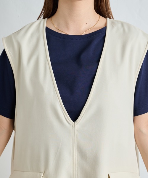 COLONY 2139（コロニートゥーワンスリーナイン）の「深Vネックポケット付きベスト（ベスト・レディース・アイボリー/ミント/ブラック・FREE）」の17枚目の写真