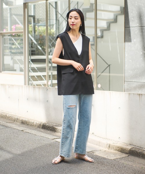 COLONY 2139（コロニートゥーワンスリーナイン）の「深Vネックポケット付きベスト（ベスト・レディース・アイボリー/ミント/ブラック・FREE）」の6枚目の写真