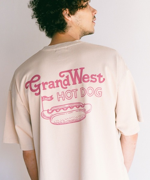 BAYFLOW(ベイフロー)の「SUNSETプリントTシャツ(Tシャツ/カットソー・メンズ・セージグリーン/オフホワイト/ピンク/ベージュ/チャコール/ライトベージュ/ベビーピンク/ブラック・MEDIUM/LARGE)」の5枚目の写真