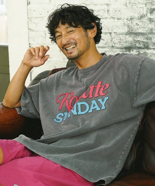 BAYFLOW(ベイフロー)の「SUNSETプリントTシャツ(Tシャツ/カットソー・メンズ・セージグリーン/オフホワイト/ピンク/ベージュ/チャコール/ライトベージュ/ベビーピンク/ブラック・MEDIUM/LARGE)」の3枚目の写真