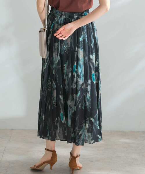 URBAN RESEARCH ROSSO WOMEN(アーバンリサーチ ロッソ)の「アートプリントシアーギャザースカート(スカート・レディース・オフホワイト/ブラック・FREE)」の11枚目の写真