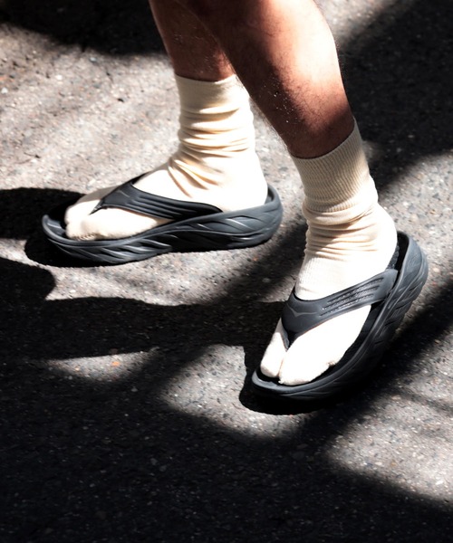 HIGHTIDE(ハイタイド)の「NODAL ノーダル ニュースタンダードソックス 足袋ソックス 靴下 メンズ レディース 23~27cm(ソックス/靴下・レディース・その他1/イエロー/ホワイト/レッド/ブラック/オレンジ/パープル/ブルー/ピーコックグリーン系/ピンク/スカイブルー/レッド系その他/パープル系その他・FREE)」の2枚目の写真