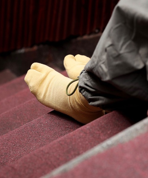 HIGHTIDE(ハイタイド)の「NODAL ノーダル ニュースタンダードソックス 足袋ソックス 靴下 メンズ レディース 23~27cm(ソックス/靴下・レディース・その他1/イエロー/ホワイト/レッド/ブラック/オレンジ/パープル/ブルー/ピーコックグリーン系/ピンク/スカイブルー/レッド系その他/パープル系その他・FREE)」の8枚目の写真