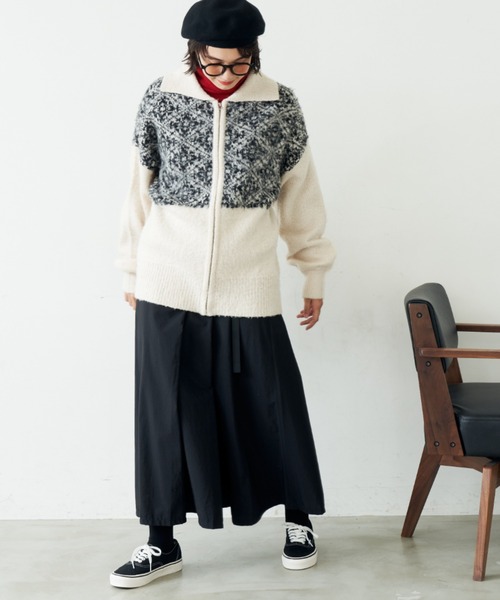 EDIT Gris（エディットグリ）の「切り替えジャガードジップニットカーディガン（カーディガン/ボレロ・レディース・アイボリー・FREE）」の17枚目の写真