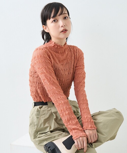 FREAK'S STORE(フリークスストア)の「シャーリング シアー ハイネック ロンT(Tシャツ/カットソー・レディース・ブルーグリーン/ブラック/オフホワイト/オレンジ・フリ-)」の4枚目の写真