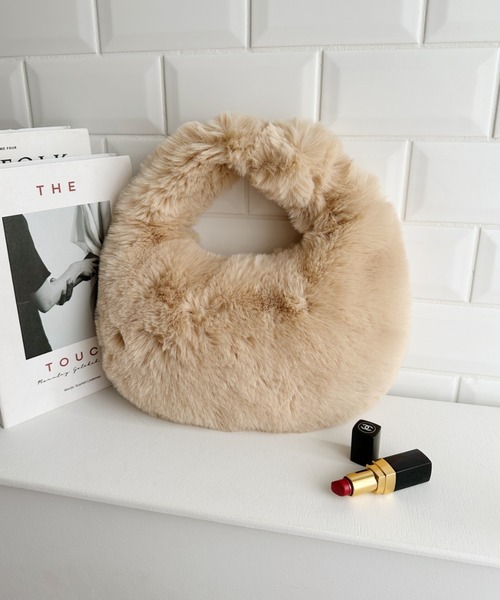 CLEA(クレア)の「ワンハンドルファーバッグ(ハンドバッグ・レディース・アイボリー/ブラック/ベージュ/マスタード・FREE)」の7枚目の写真