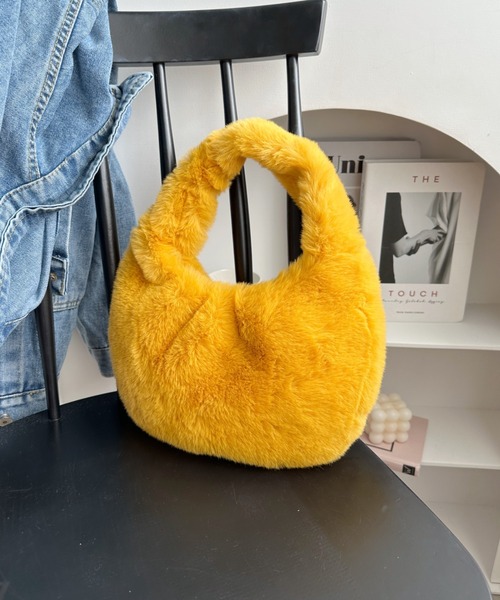 CLEA(クレア)の「ワンハンドルファーバッグ(ハンドバッグ・レディース・アイボリー/ブラック/ベージュ/マスタード・FREE)」の10枚目の写真