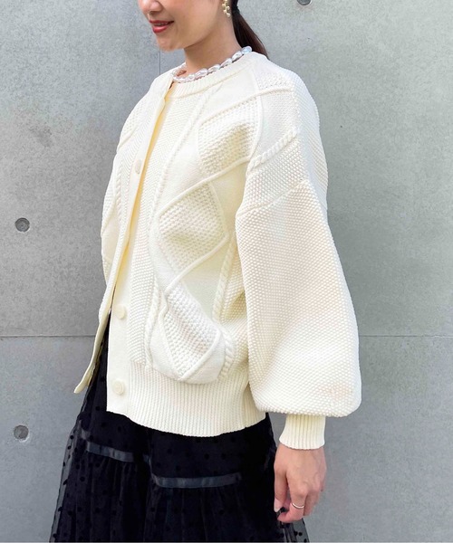 PICCIN(ピッチン)の「ケーブルニットカーディガン(ニット/セーター・レディース・グリーン/アイボリー/ピンク・M)」の9枚目の写真