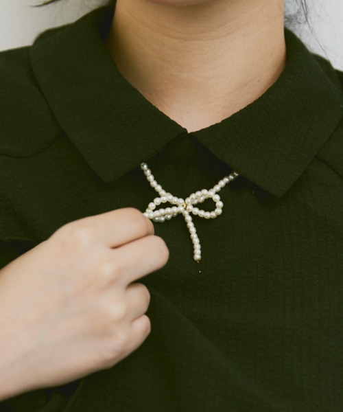 Libra Cue(リブラ キュー)の「パールリボンネックレス(ネックレス・レディース・ブラック/ホワイト・FREE)」の11枚目の写真