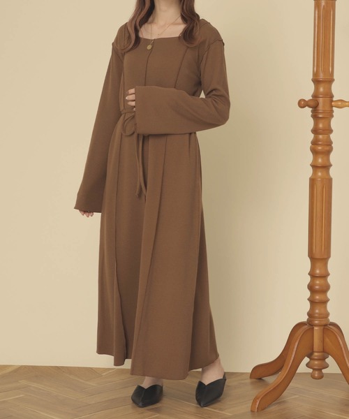 mil（ミル）の「【150㎝前後の小柄さんサイズ】前後２wayフレアスリーブワンピース【きれいめ・美シルエット】（ワンピース・レディース・ベージュ/キャメル/ブラック・S/XS）」の4枚目の写真