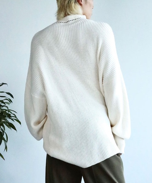 aimoha（アイモハ）の「aimoha menバルーンスリーブセーター（ニット/セーター・メンズ・ホワイト/ブラック・M/XL/L）」の11枚目の写真