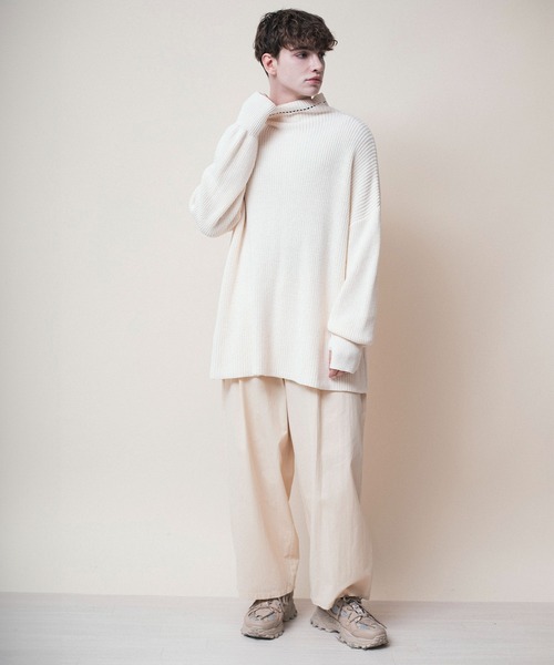 aimoha（アイモハ）の「aimoha menバルーンスリーブセーター（ニット/セーター・メンズ・ホワイト/ブラック・M/XL/L）」の15枚目の写真