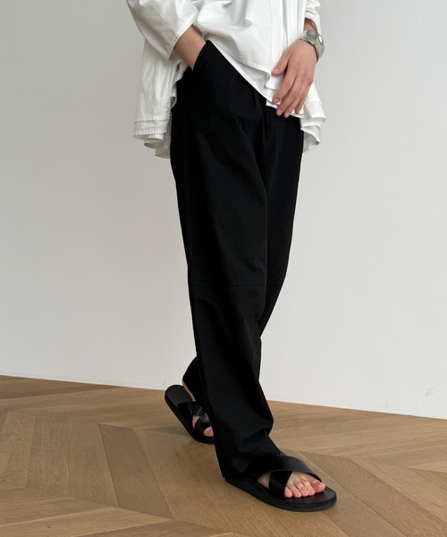 CANAL JEAN(キャナルジーン)の「arc コットンタックテーパードパンツ(その他パンツ・レディース・チャコールグレー/ブラック・ONE SIZE)」の16枚目の写真