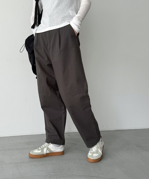 CANAL JEAN(キャナルジーン)の「arc コットンタックテーパードパンツ(その他パンツ・レディース・チャコールグレー/ブラック・ONE SIZE)」の19枚目の写真