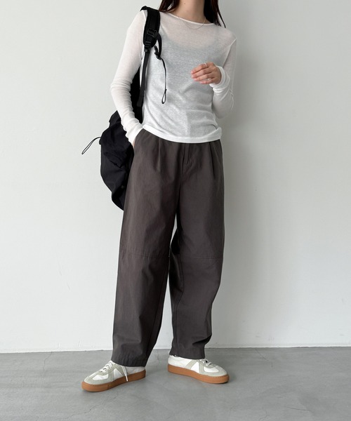 CANAL JEAN(キャナルジーン)の「arc コットンタックテーパードパンツ(その他パンツ・レディース・チャコールグレー/ブラック・ONE SIZE)」の22枚目の写真