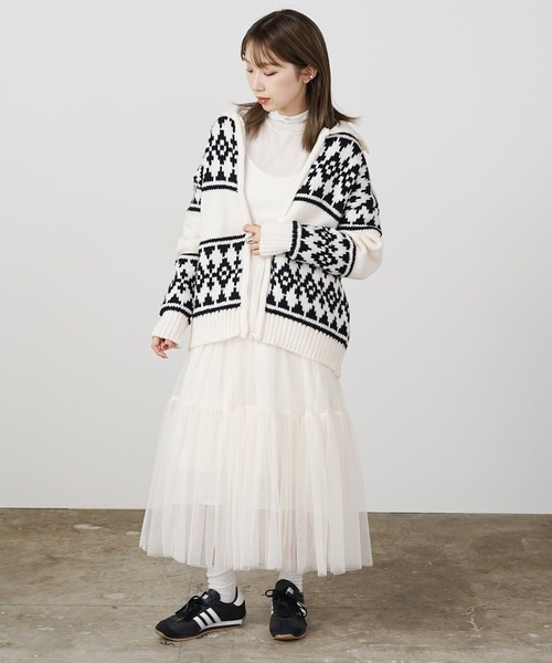 AO2（アオズ）の「Cowichan like knit / カウチン風ニットブルゾン（カーディガン/ボレロ・レディース・アイボリー/グレー・FREE）」の8枚目の写真