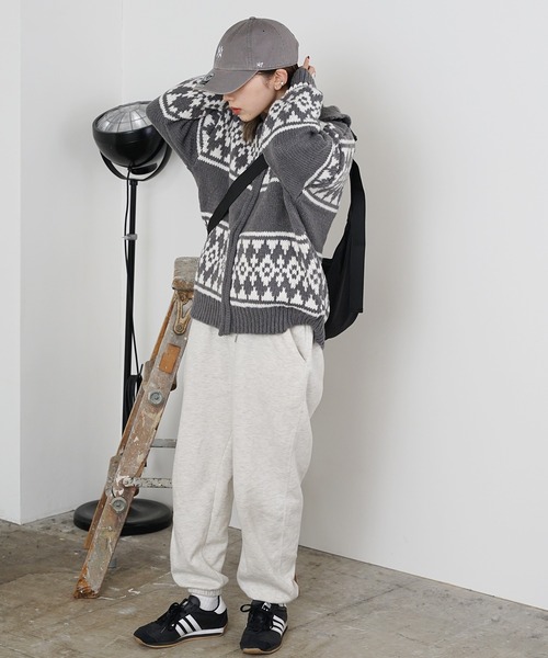 AO2（アオズ）の「Cowichan like knit / カウチン風ニットブルゾン（カーディガン/ボレロ・レディース・アイボリー/グレー・FREE）」の5枚目の写真