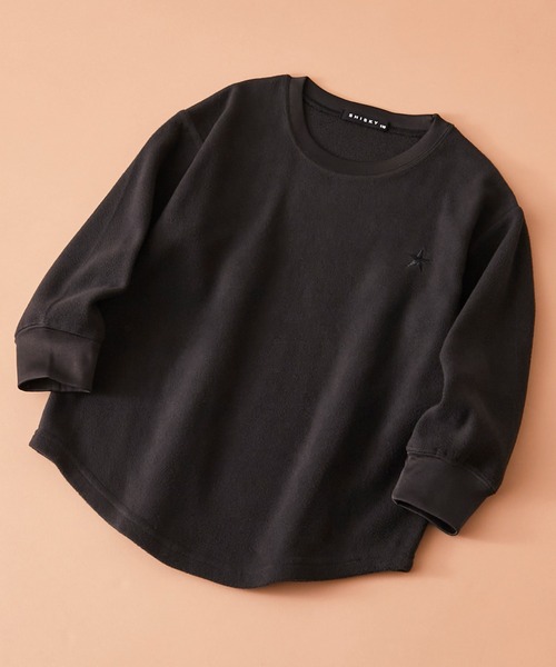 Anchor Smith(アンカー スミス)の「SHISKY / シスキー ちょいビッグシルエット ワンポイント 刺繍 ラウンドヘム クルーネック スウェット トレーナー キッズ(スウェット・キッズ・ネイビー/オレンジ/チャコール/パープル/ライトグレー/ブラック・130/120/160/140/110/150)」の2枚目の写真