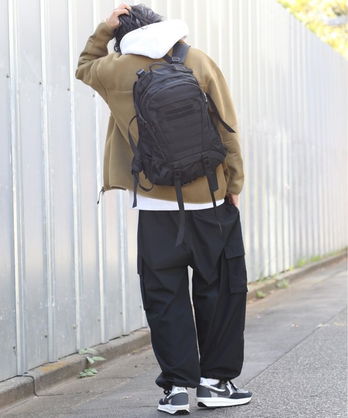 CAPCOM Friendly Club ブラックリュック セール】【MAISON CLUB】ミリタリーバックパック KNF026（バック