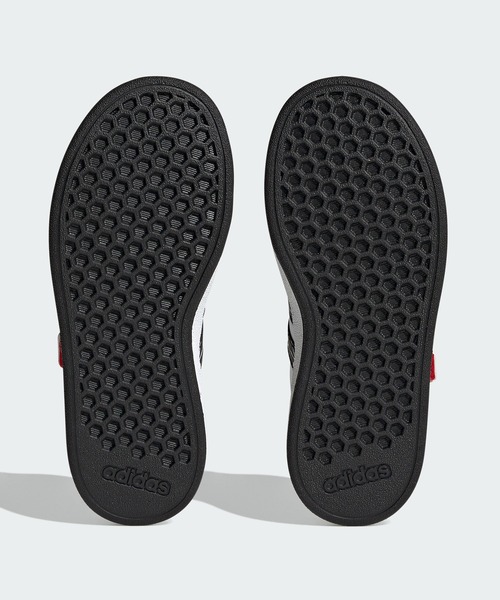 adidas（アディダス）の「adidas グランドコート × マーベル スパイダーマン キッズ / adidas GrandCourt × Marvel Spider-Man Kids / アディダス adidas（スニーカー・キッズ・ホワイト・25.0cm/18cm/20.0cm/23.5cm/21.0cm/24.0cm/24.5cm/17.0cm/22.0cm/23.0cm/22.5cm/19.0cm）」の3枚目の写真