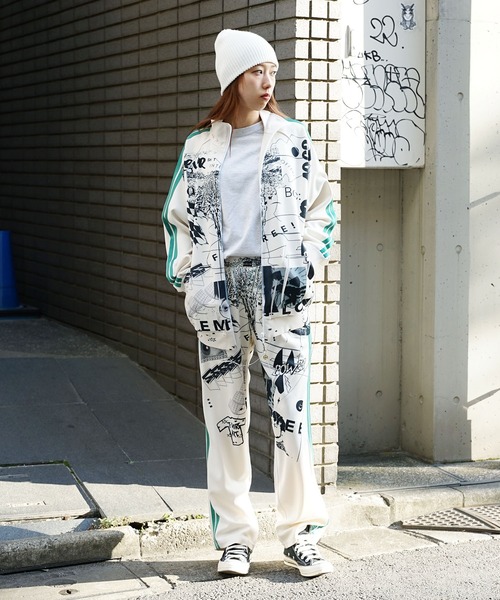 トップス BODYSONG. FLAT PRESS PRINT TJ WHITE BODYSONG. FLAT PRESS PRINT TJ WHITE